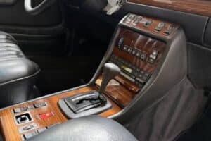 1985_mercedes-benz_300d-turbo_IMG_3123-75939-scale