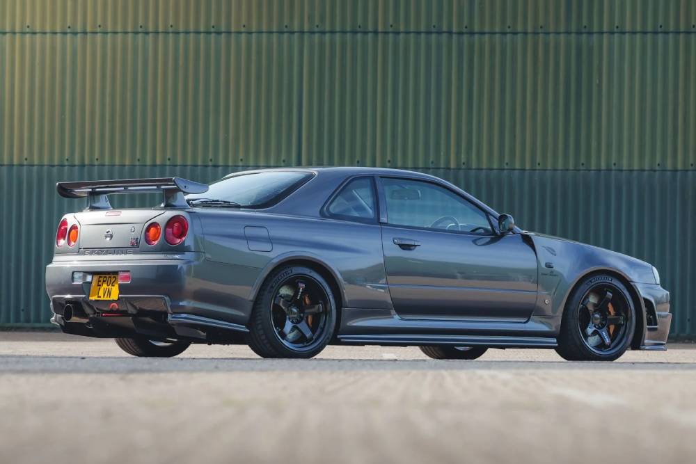 https://cdn.autogreeknews.gr/wp-content/uploads/2026/04/2002-nissan-skyline-gt-r-crs-by-nismo-1.jpg