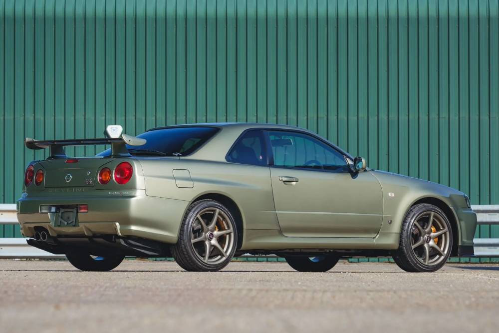 https://cdn.autogreeknews.gr/wp-content/uploads/2026/04/2002-nissan-skyline-gt-r-v-spec-ii-nur-1.jpg