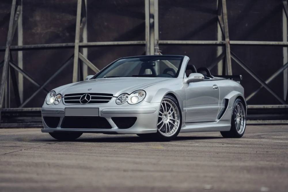 https://cdn.autogreeknews.gr/wp-content/uploads/2026/04/2006-Mercedes-CLK-DTM-AMG-Cabriolet-1-2048x1362-1.jpg