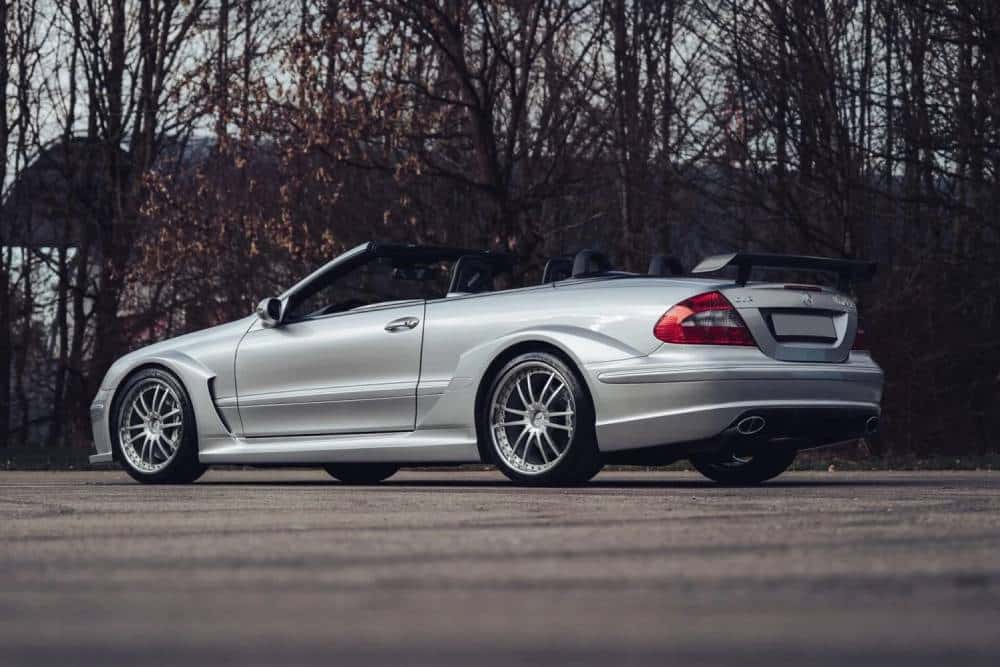 https://cdn.autogreeknews.gr/wp-content/uploads/2026/04/2006-Mercedes-CLK-DTM-AMG-Cabriolet-2-2048x1362-1.jpg