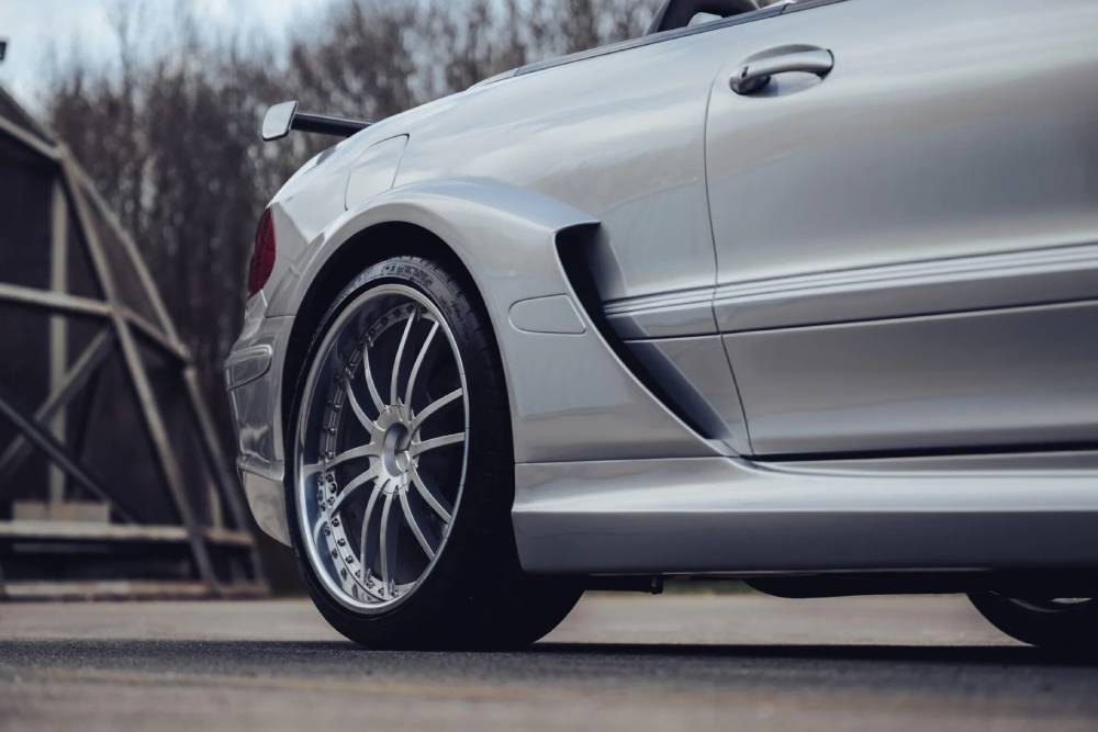 https://cdn.autogreeknews.gr/wp-content/uploads/2026/04/2006-Mercedes-CLK-DTM-AMG-Cabriolet-22-2048x1362-1.jpg