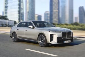 2027-BMW-7-Series-FL-0013_resize-2048×1366