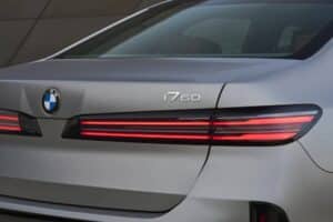 2027-BMW-7-Series-FL-0022_resize-2048×1366