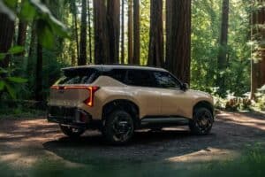 2027-Kia-Seltos-B04-2048×1367