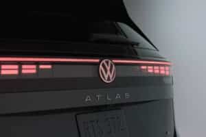 2027-VW-Atlas-SUV-CSP16-Copy-2048×1152
