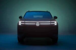 2027-VW-Atlas-SUV-CSP9-Copy-2048×1365