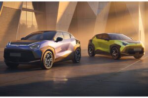 Νέο Nissan Juke EV με τα βλέμματα πάνω του και στο μέλλον