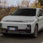 B10HybridEVGalaxySilber