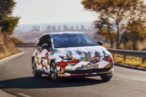 Η VW περνά στην αντεπίθεση με νέα γενιά προσιτών ηλεκτρικών