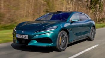 Το Denza Z9GT της BYD ήρθε στην Ευρώπη