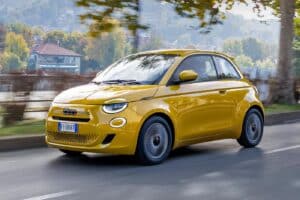 Οι τιμές του νέου Fiat 500 Hybrid