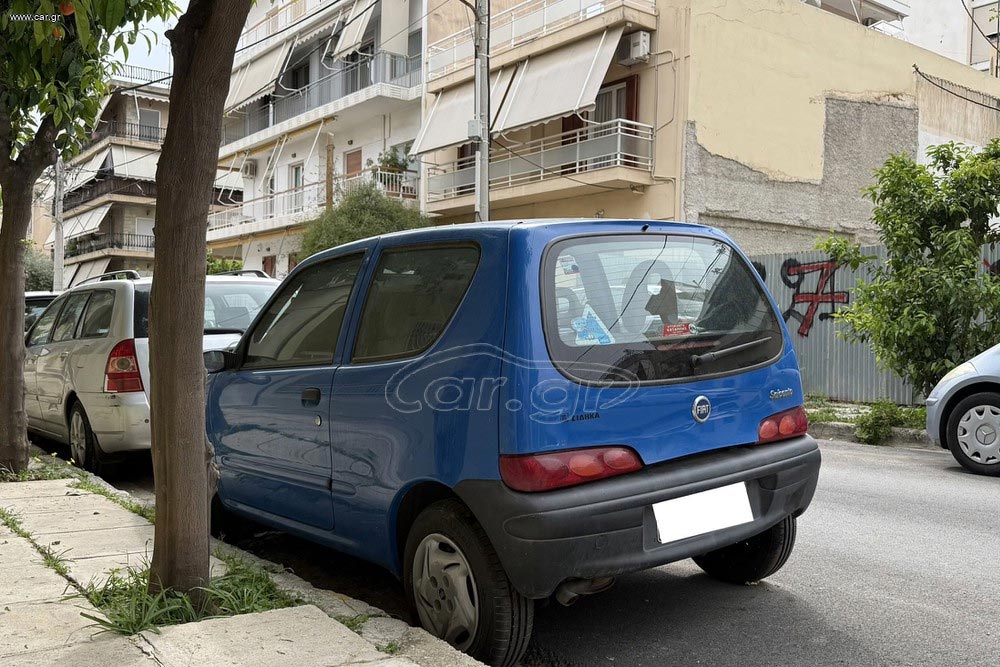 https://cdn.autogreeknews.gr/wp-content/uploads/2026/04/Fiat-Seicento-2004-3.jpg