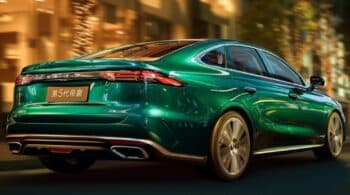 Το νέο Geely που καίει μόνο 2,2 λίτρα/100 χλμ.