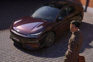 Geely_Galaxy_Xingyao_8_Starshine_8_EM-i (8)