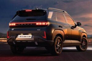 Hyundai-Venue-Knight-Edition-India-2-2048×1357