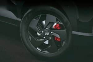 Hyundai-Venue-Knight-Edition-India-3-2048×1357