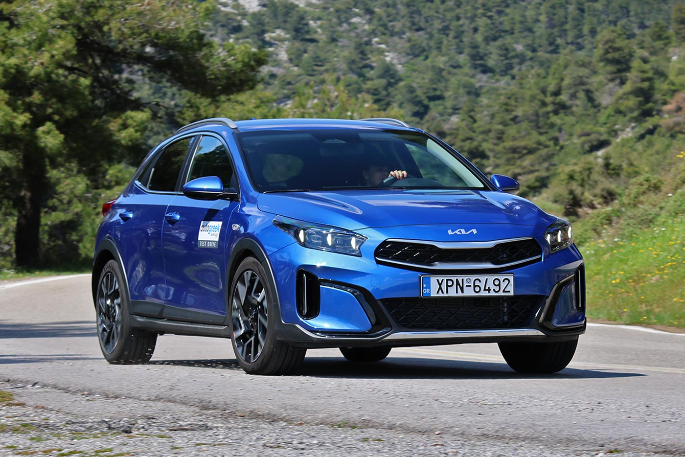 https://cdn.autogreeknews.gr/wp-content/uploads/2026/04/Kia-XCeed-MY26-32.jpg