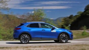 «Χαρίζονται» αυτόματα υβριδικά Crossover στις 23.000 ευρώ