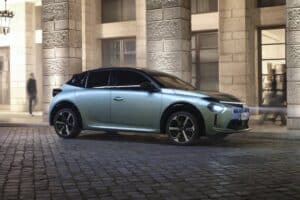 Lancia-Ypsilon-Turbo-100-3-2048×1536