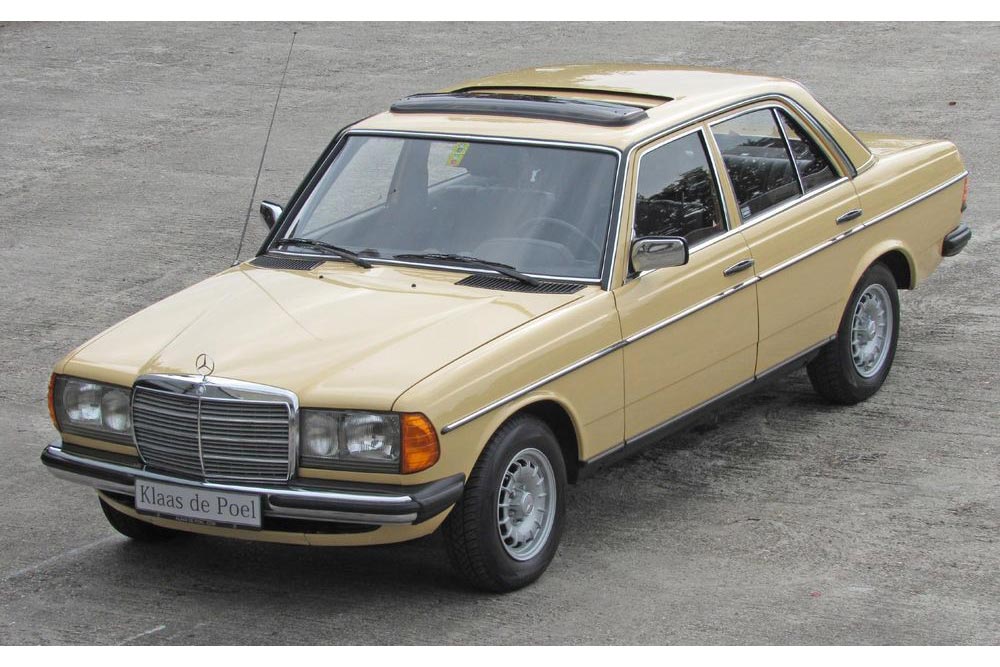 https://cdn.autogreeknews.gr/wp-content/uploads/2026/04/Mercedes-W123-200D-7.jpg