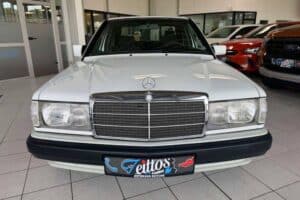 Mercedes_190_E_1991_for_sale (15)