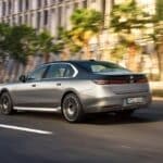 P90636112_lowRes_bmw-740-xdrive-04-20 (1)