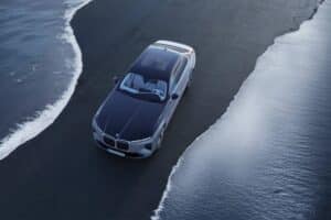 P90638677_lowRes_bmw-740-xdrive-04-20 (1)