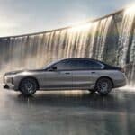 P90638726_lowRes_bmw-7--04-2026 (1)