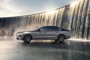 P90638726_lowRes_bmw-7–04-2026 (1)