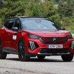 Peugeot 2008 Hybrid (15)