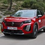 Peugeot 2008 Hybrid (2)