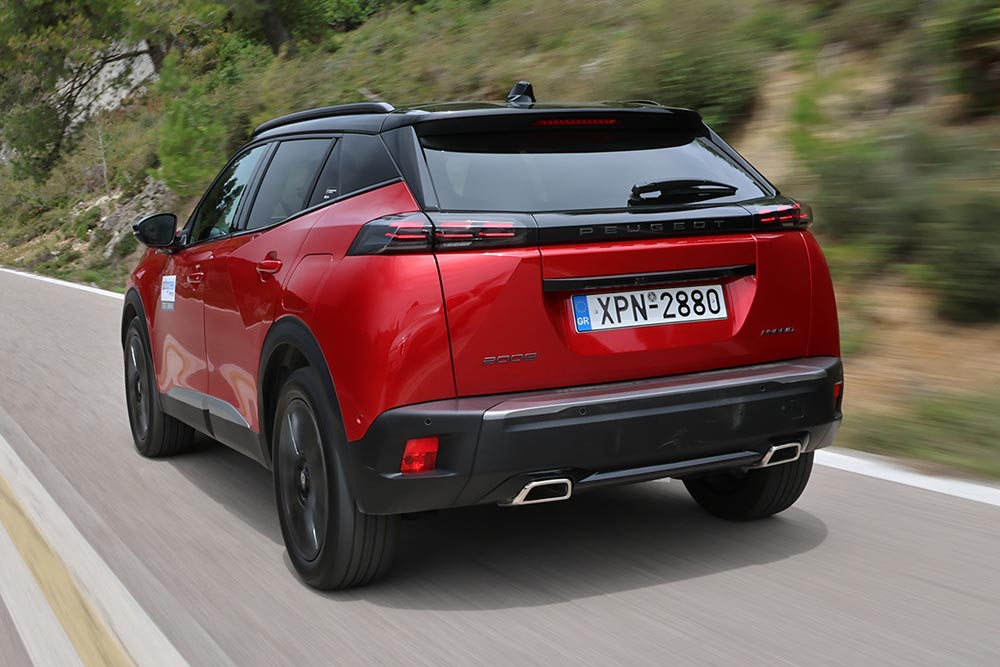 https://cdn.autogreeknews.gr/wp-content/uploads/2026/04/Peugeot-2008-Hybrid-21.jpg