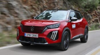 Άμεσα διαθέσιμα Peugeot 2008 Hybrid με όφελος έως 3.200 ευρώ
