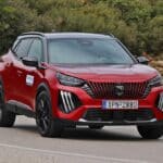 Peugeot 2008 Hybrid (6)