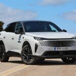 Peugeot 3008 Hybrid (12)