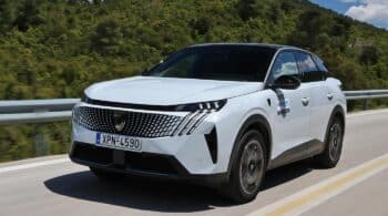 Έπεσε πολύ η τιμή του νέου Peugeot 3008