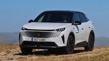 Νέο Peugeot 3008 Hybrid σε μειωμένη τιμή για παραγγελία
