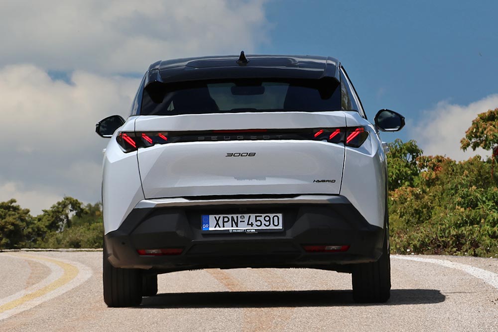 https://cdn.autogreeknews.gr/wp-content/uploads/2026/04/Peugeot-3008-Hybrid-7.jpg