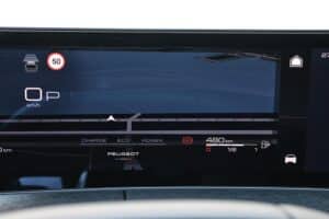 Peugeot 3008 Hybrid interior (21)