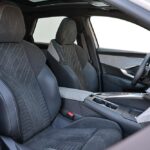 Peugeot 3008 Hybrid interior (4)