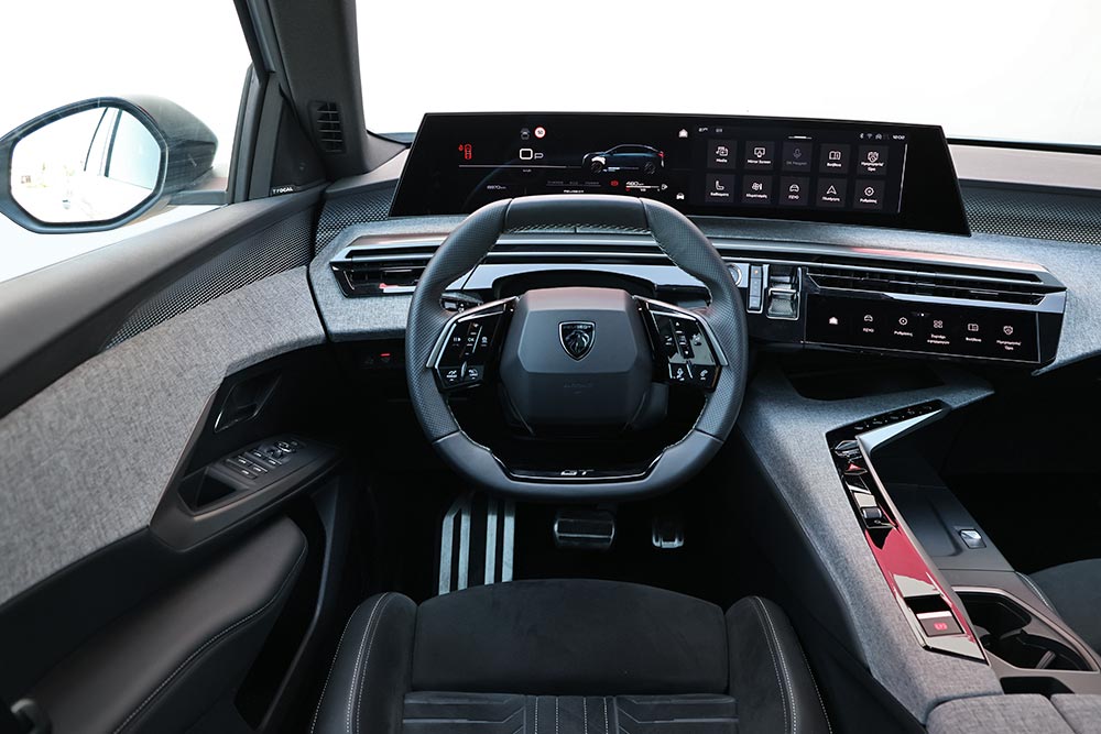 https://cdn.autogreeknews.gr/wp-content/uploads/2026/04/Peugeot-3008-Hybrid-interior-8.jpg
