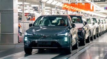 Πήραν μπρος οι μηχανές για την παραγωγή του Volvo EX60