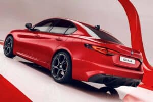alfa-romeo-giulia-pack-performance-2026 (2)