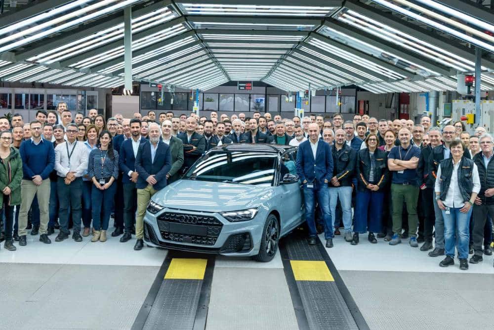 https://cdn.autogreeknews.gr/wp-content/uploads/2026/04/audi-a1-production-ends.jpg