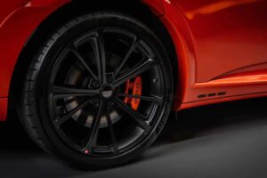 genesis_gv60_magma65