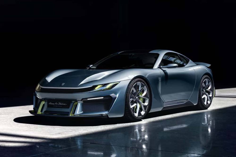 Νέο αιθέριο Lynk & Co GT με 0-100 σε 2,0 δλ.