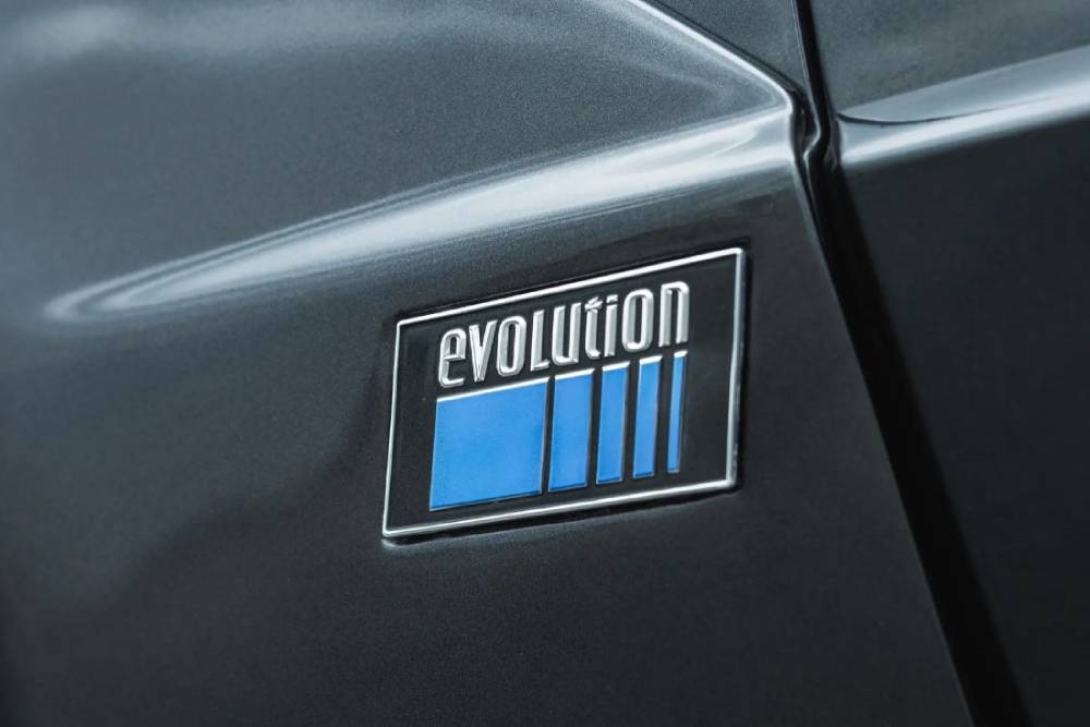 https://cdn.autogreeknews.gr/wp-content/uploads/2026/04/mercedes-190e-evo-auction-07.jpg