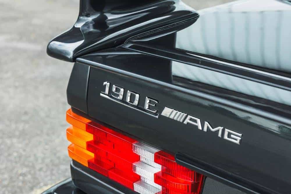 https://cdn.autogreeknews.gr/wp-content/uploads/2026/04/mercedes-190e-evo-auction-13.jpg