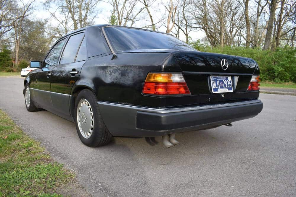 https://cdn.autogreeknews.gr/wp-content/uploads/2026/04/million-mile-1991-mercedes-benz-300d-9.jpg